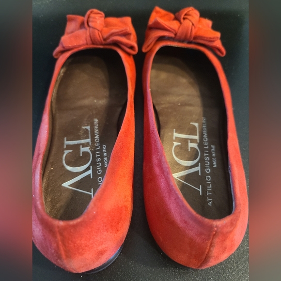 AGL Shimmering Red Suede Ballet Flats with Double Bow, Size 35.5 - Picture 2 of 14
